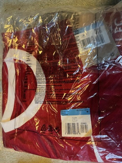 Liverpool FC Red football shirt. BNWT Nike DRI - FIT - kitround Community Kitbag product