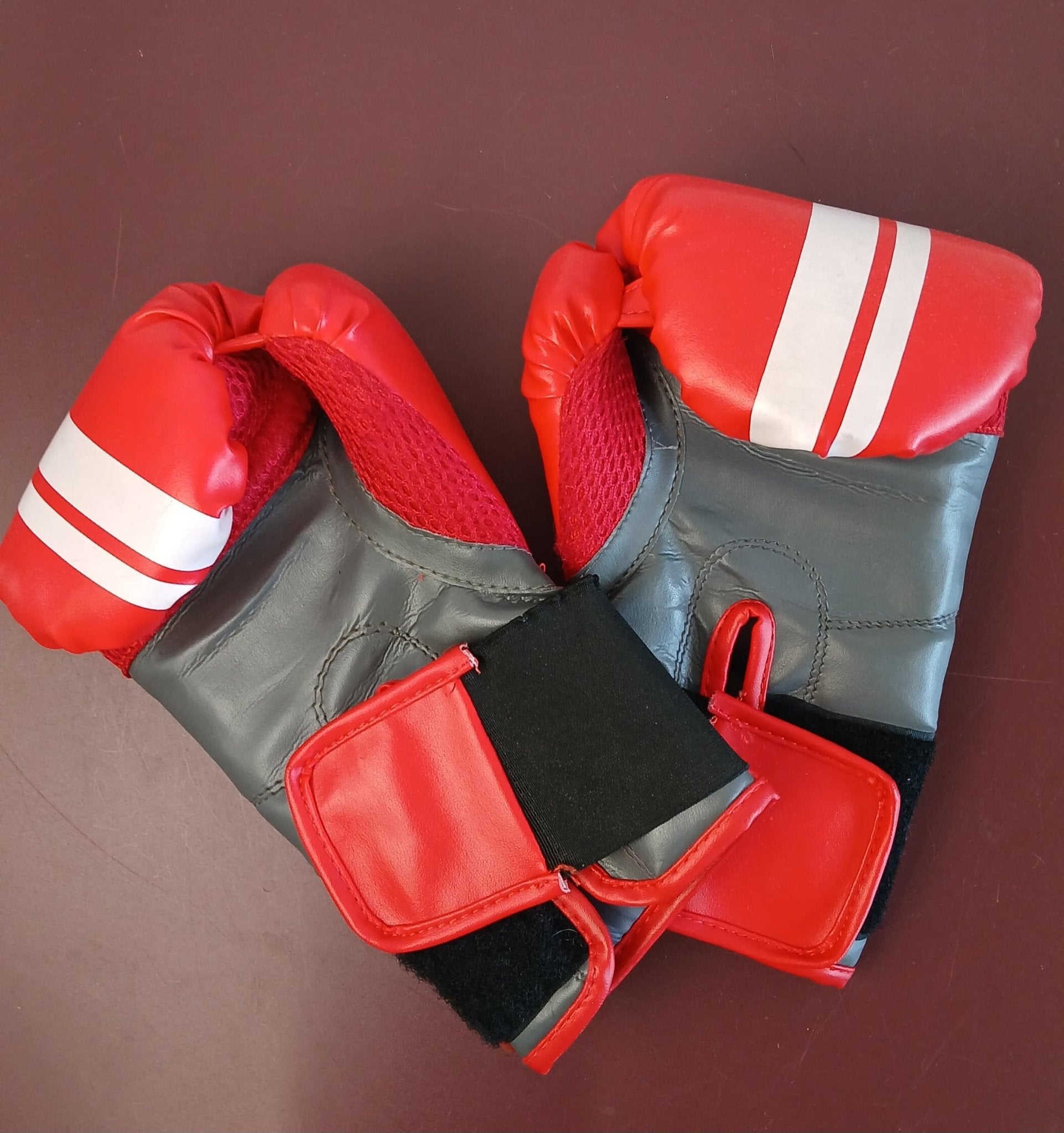 Lonsdale Boxing Gloves Red - kitround kitround product
