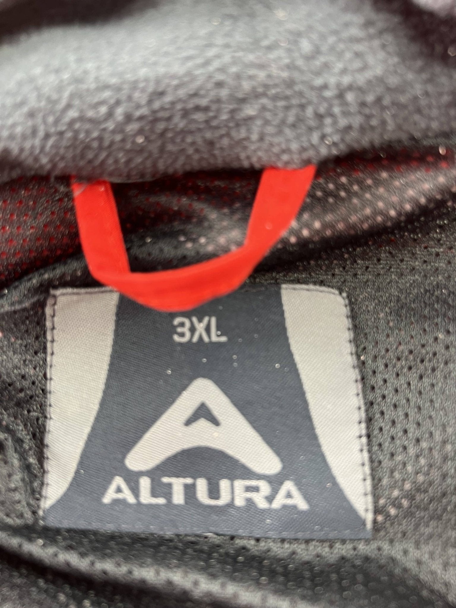 Men's Altura Red Running Jacket with Reflective Stripes - kitround kitround product
