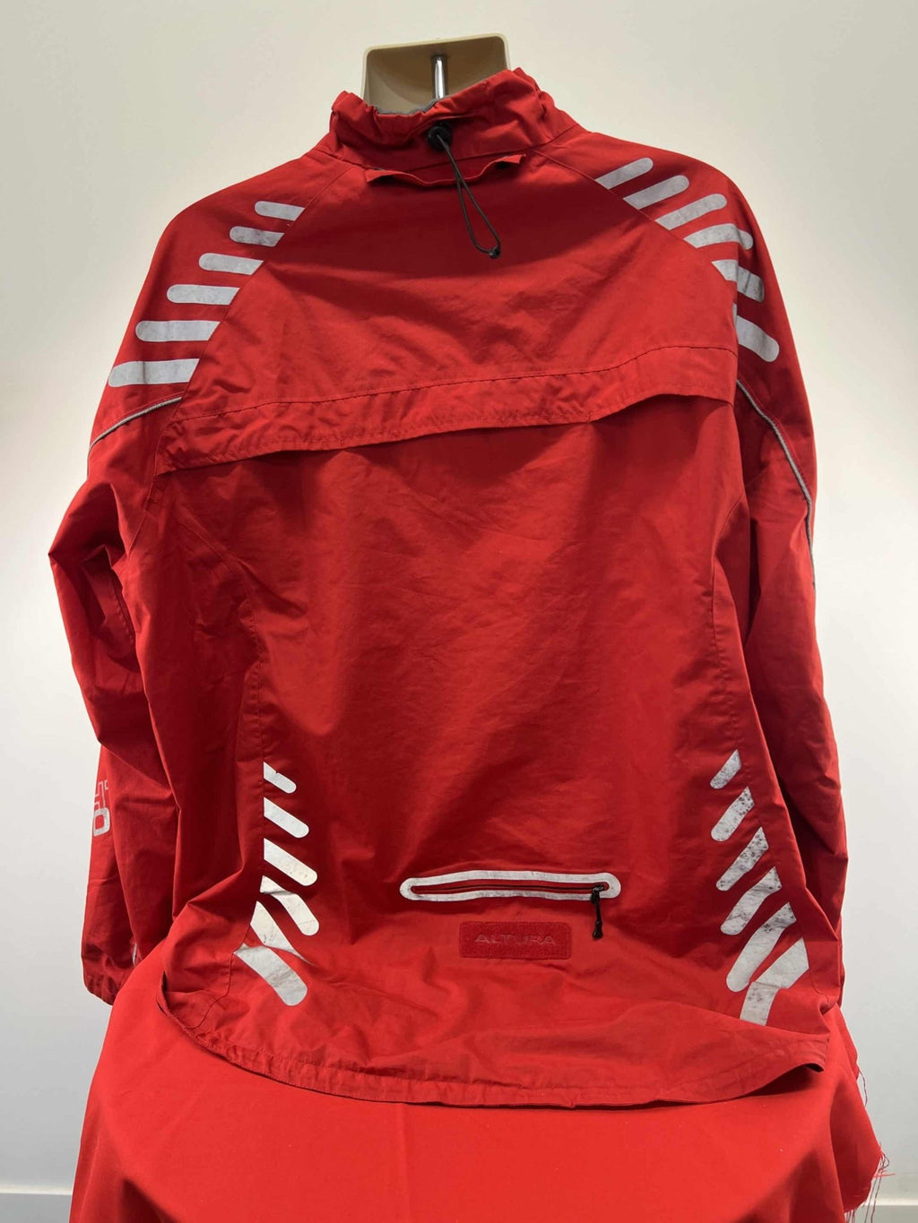 Men's Altura Red Running Jacket with Reflective Stripes - kitround kitround product