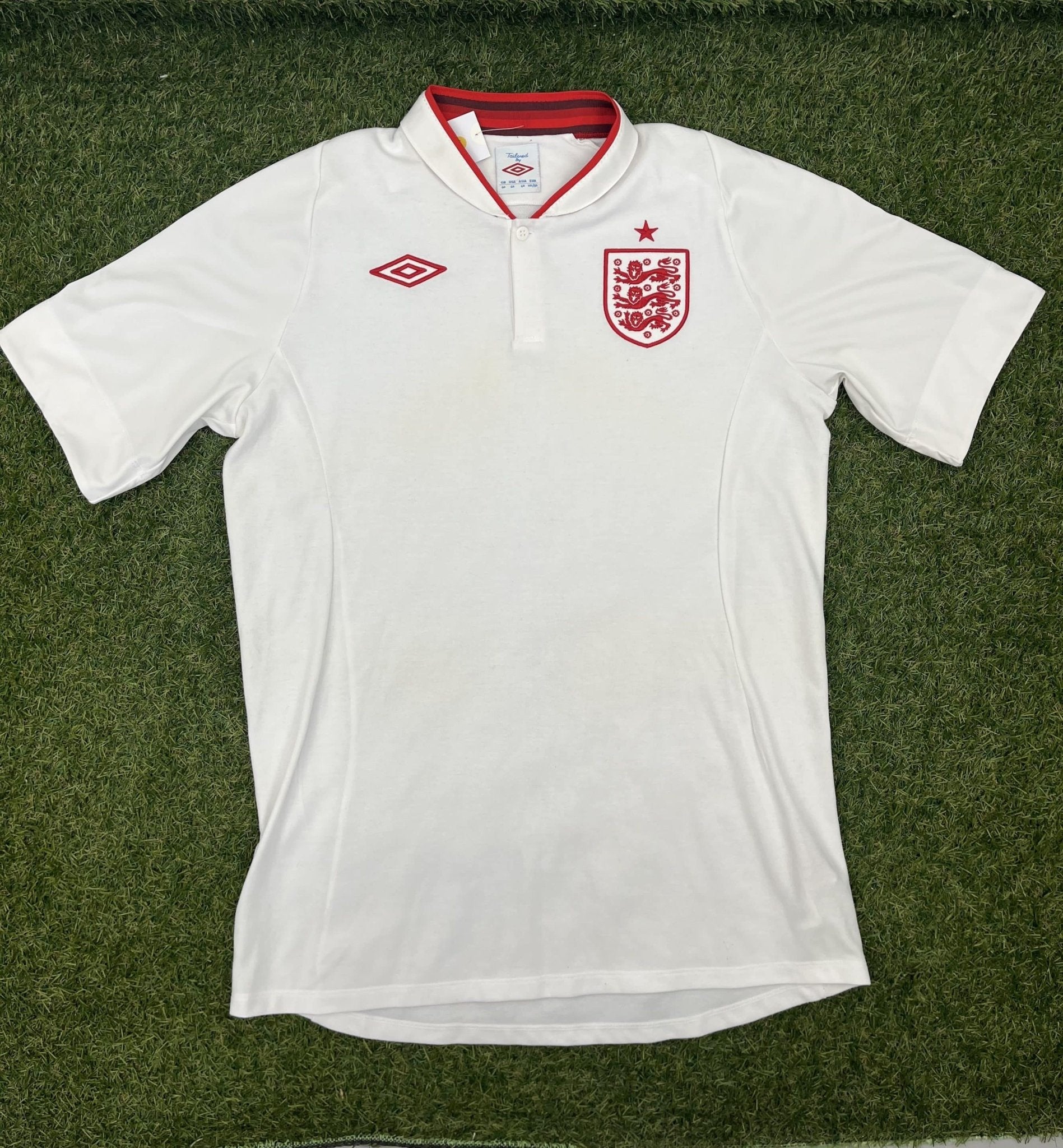 Men’s England Football Shirt (eu size 40) - kitround kitround product