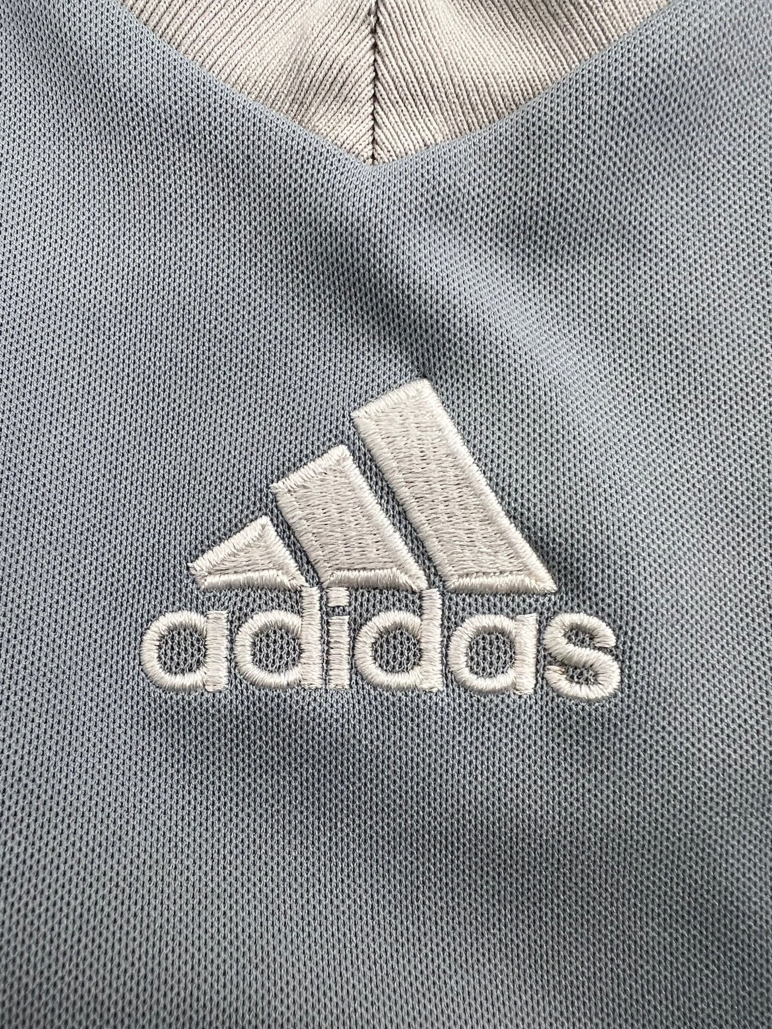 Men’s Grey adidas V - Neck T-Shirt - Size Large - kitround Youth Sport Trust