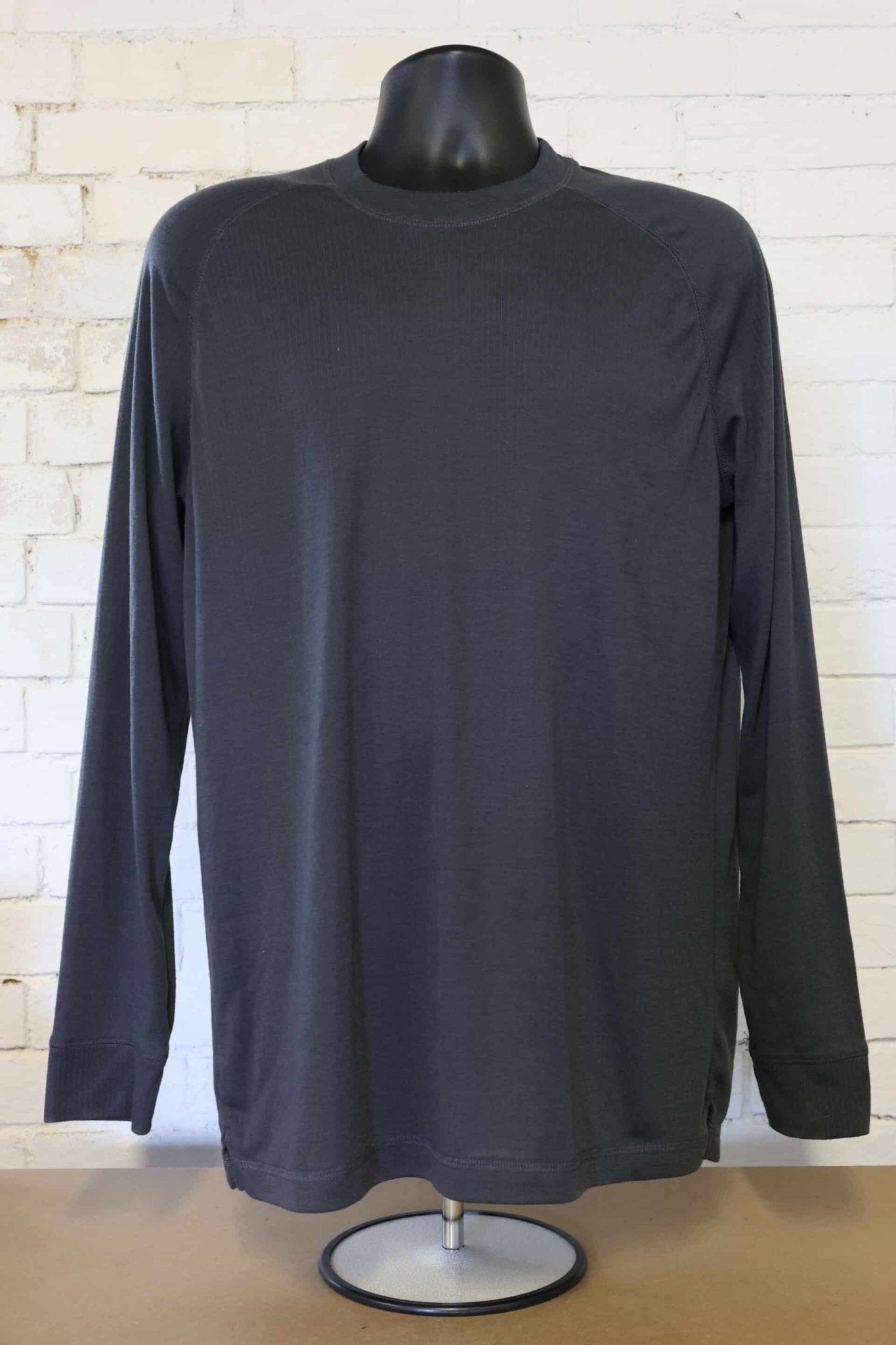 Men's Long - Sleeved Mountain Warehouse Top - kitround kitround product