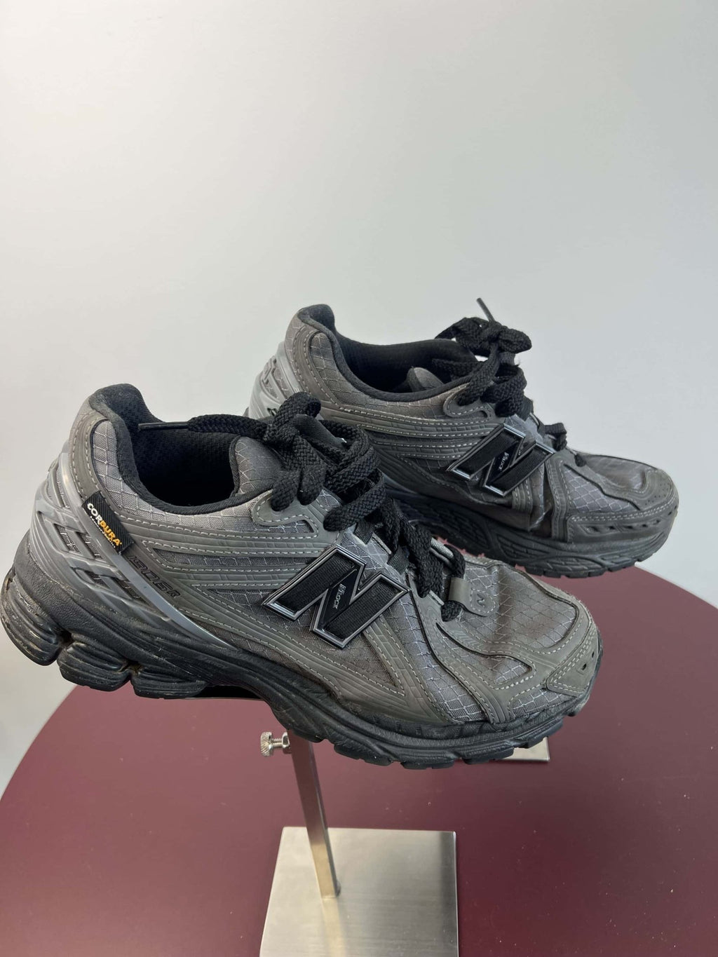 Men’s New Balance Running Trainers - kitround kitround product