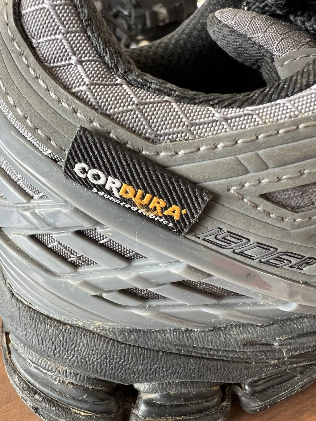 Men’s New Balance Running Trainers - kitround kitround product