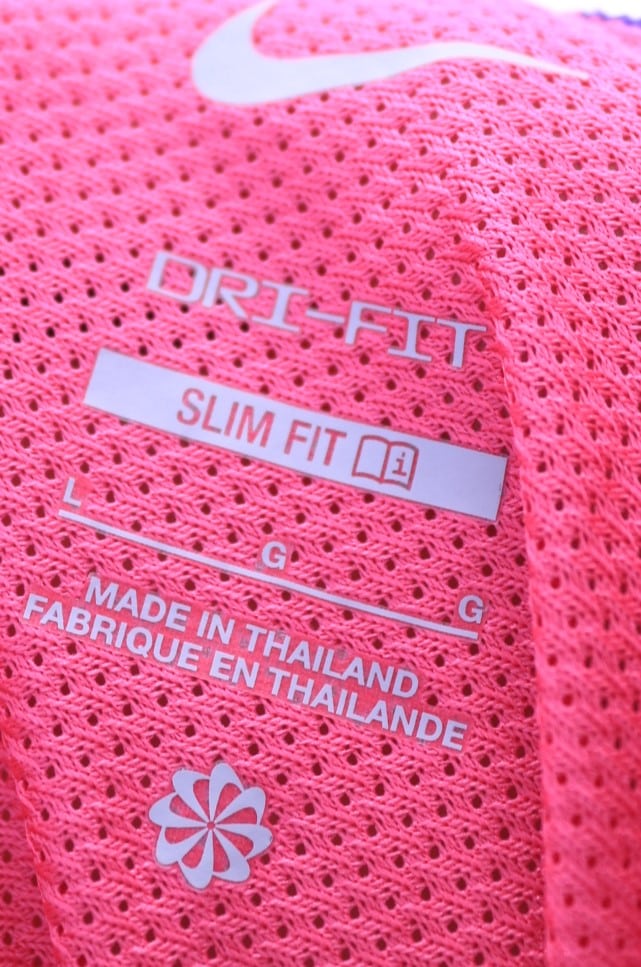 Men's Nike Slim Fit T-Shirt/Football Top - kitround Youth Sport Trust product