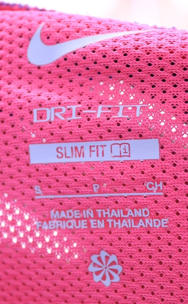 Men's Nike Slim Fit T-Shirt/Football Top - kitround Youth Sport Trust product