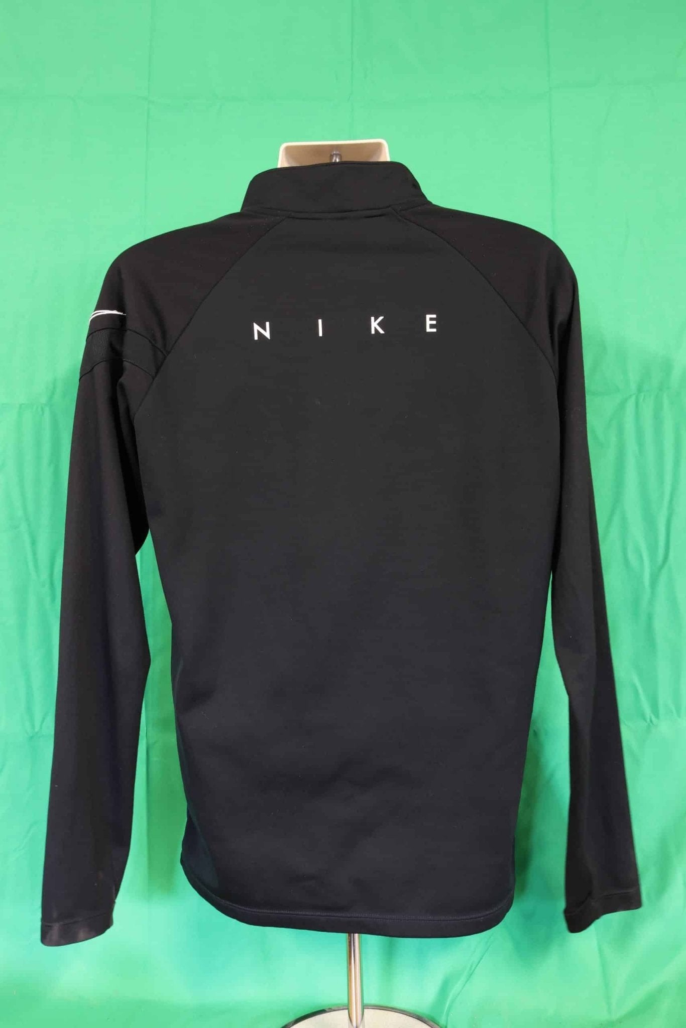 Men's Pair of Nike Dri - Fit Tops - kitround kitround product