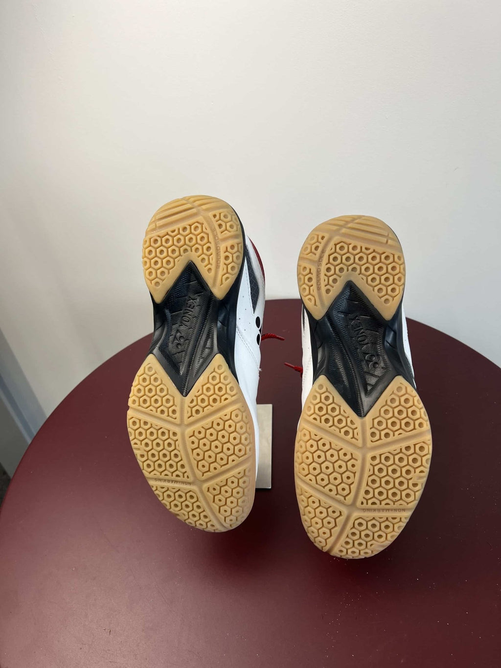 Men’s Yonex Ergoshape Badminton Shoes - kitround kitround product