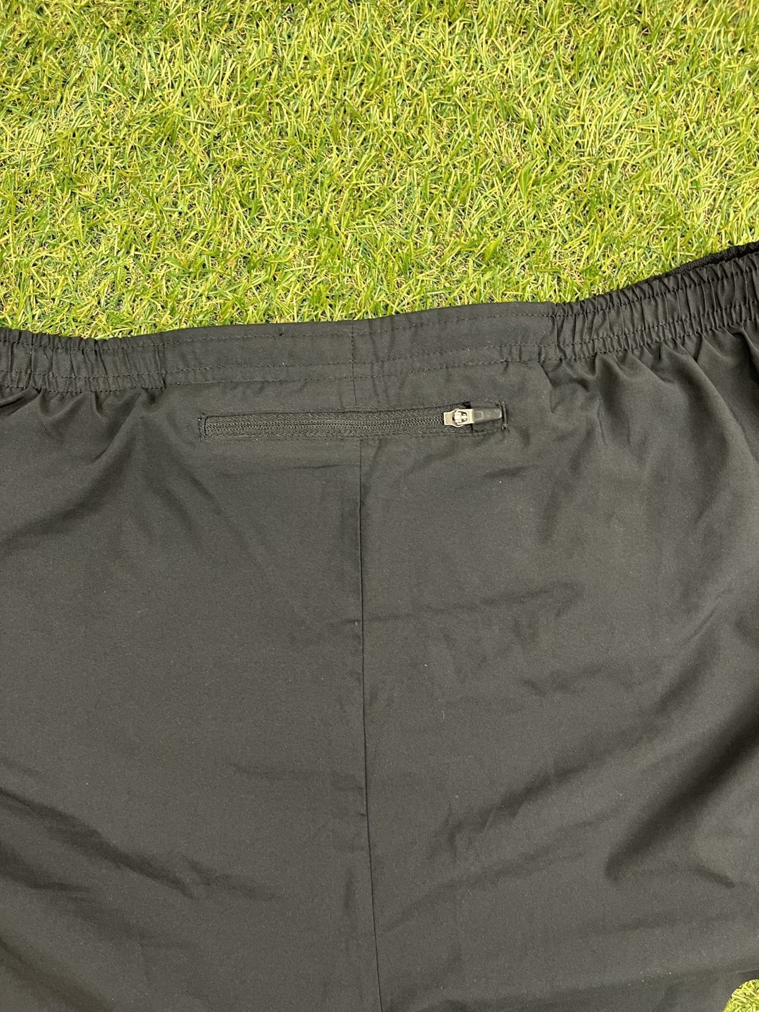 Nike Black Athletic Running Shorts - kitround kitround product