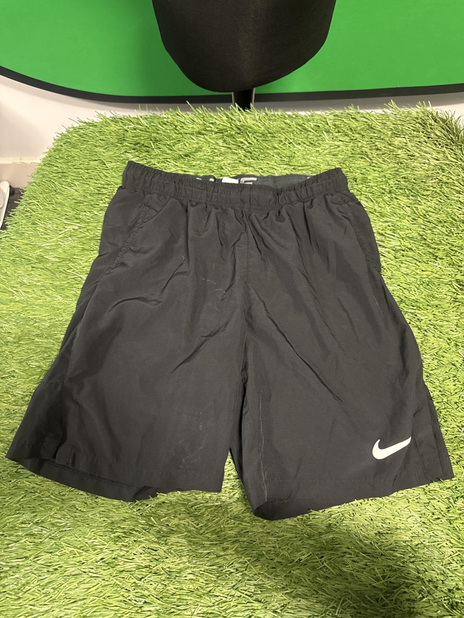 Nike Black Athletic Shorts - kitround kitround product