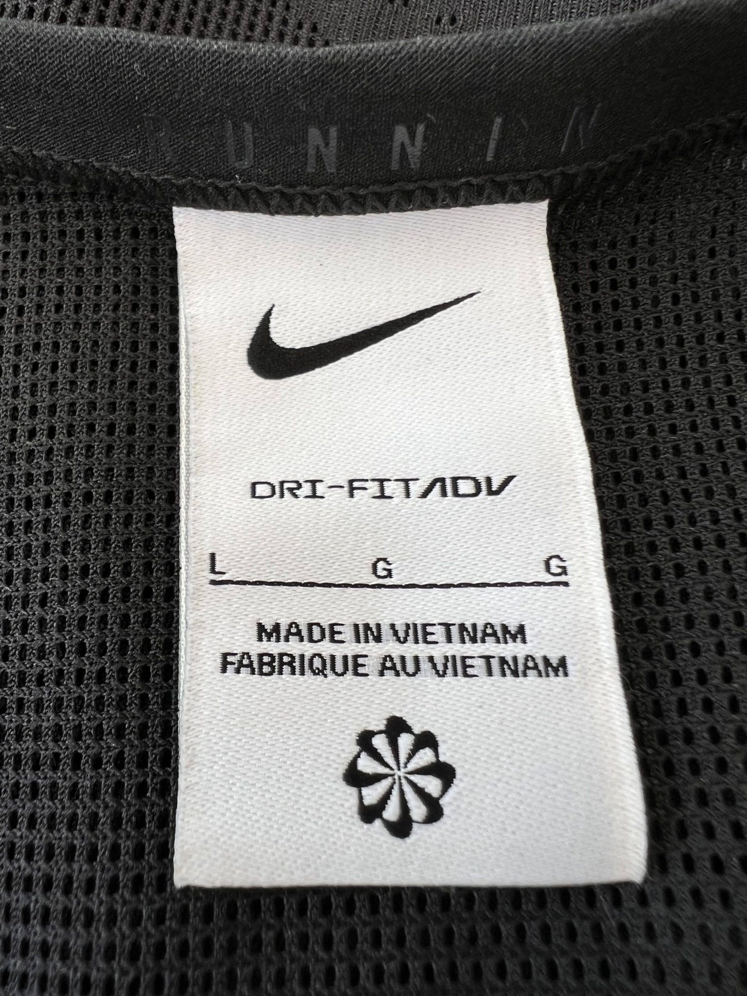 Nike Black Athletic Top - kitround kitround product