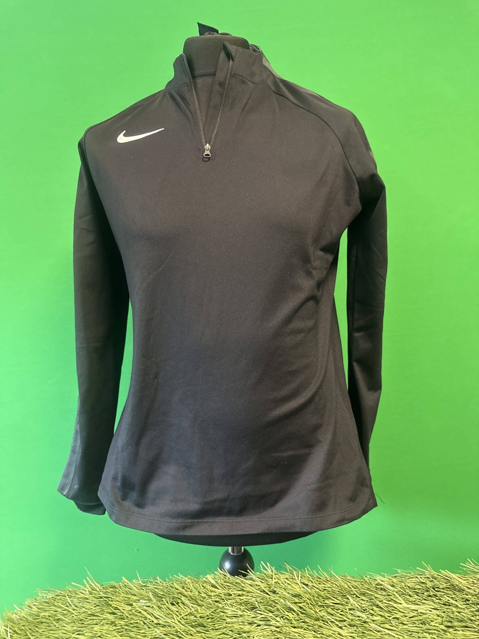 Nike Black Quarter - Zip Top - kitround kitround product