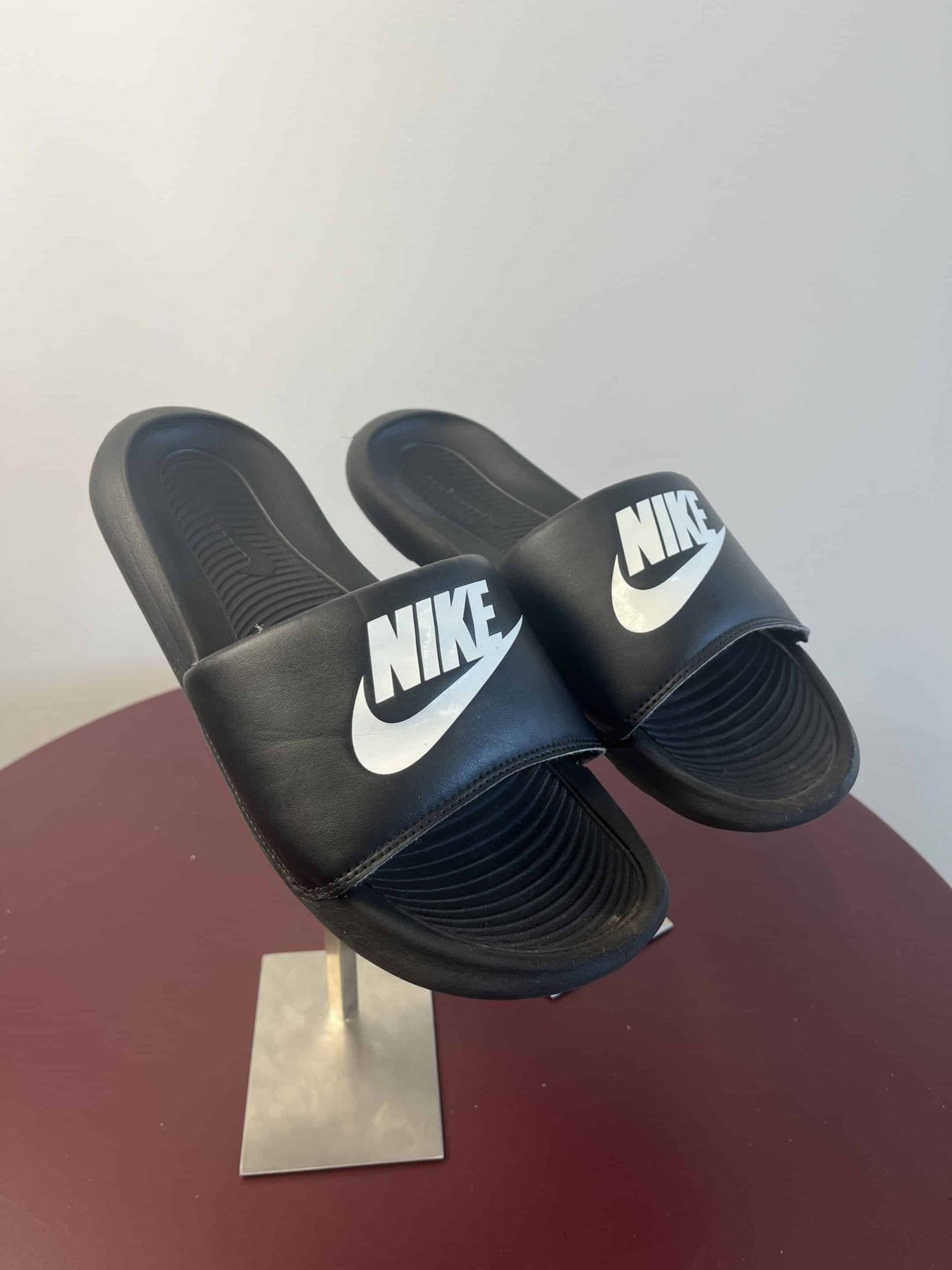 Nike Black Sliders - kitround kitround product