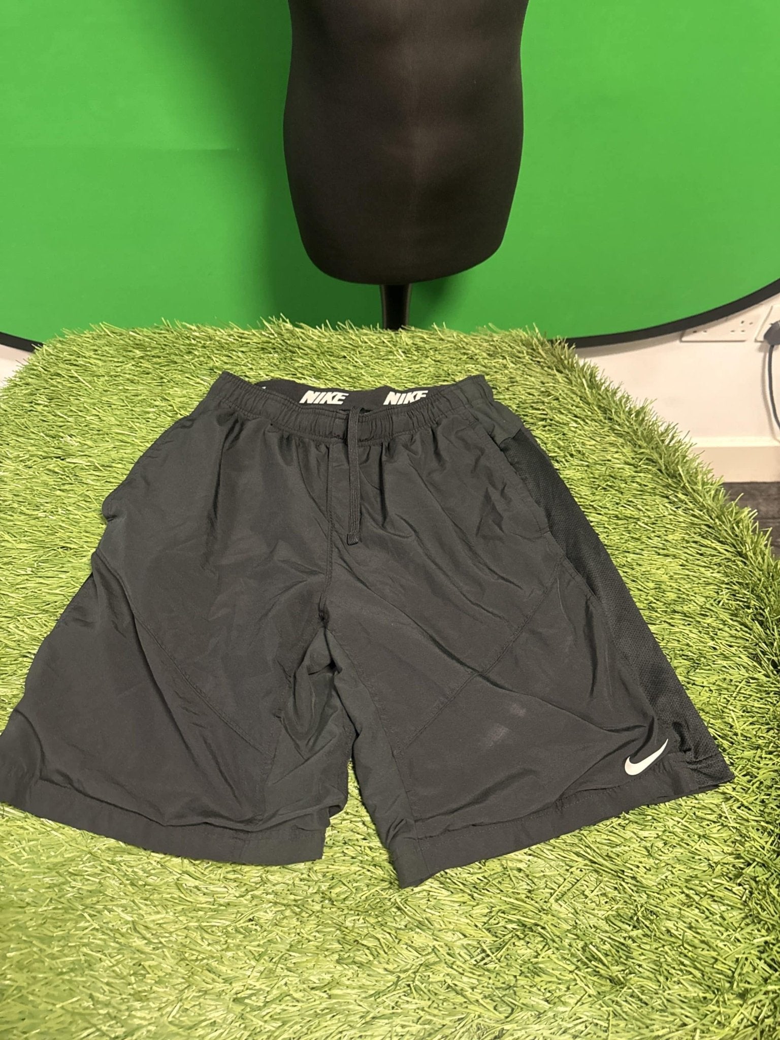 Nike Black Sports Shorts - kitround kitround product