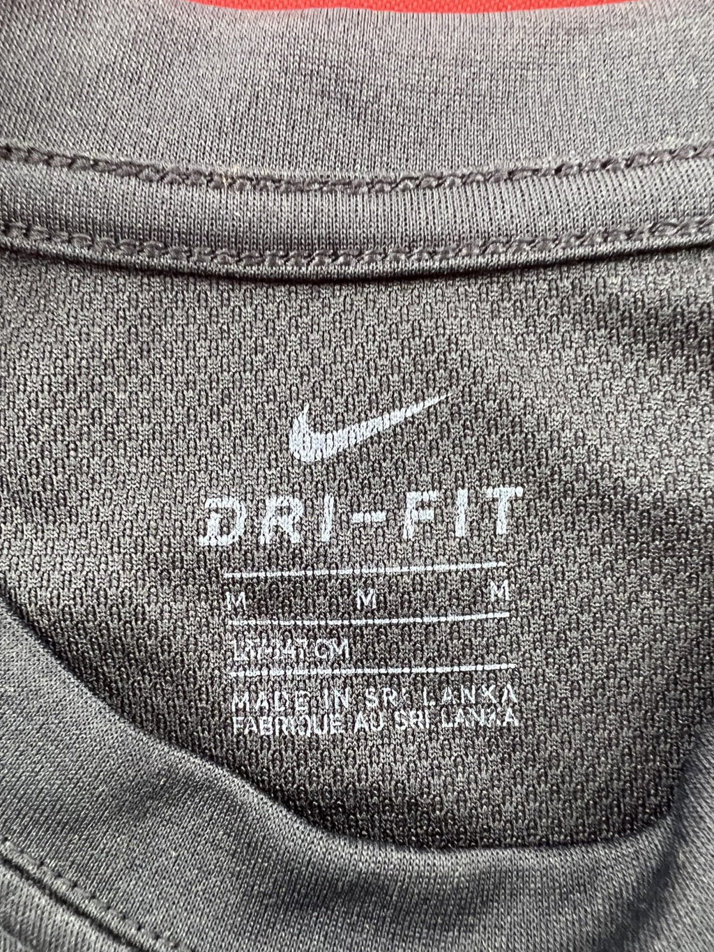 Nike Black T-Shirt 137 - 147cm - kitround kitround product