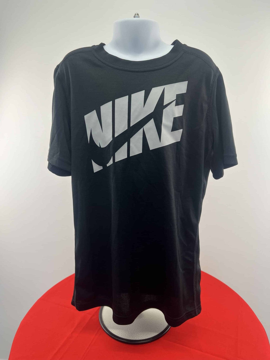 Nike Black T-Shirt 137 - 147cm - kitround kitround product