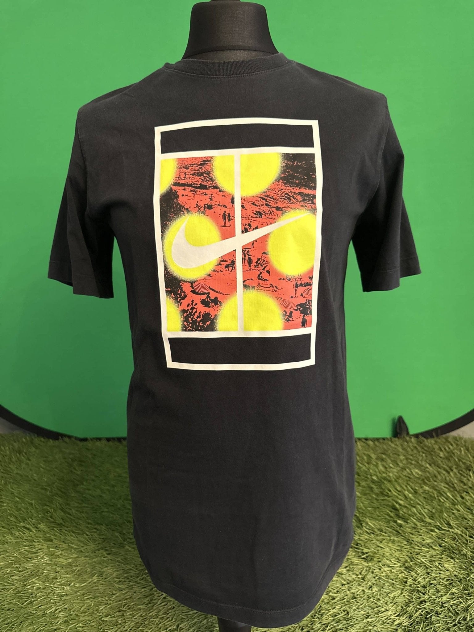 Nike Black T-Shirt with Graphic Print - kitround Foxhills product