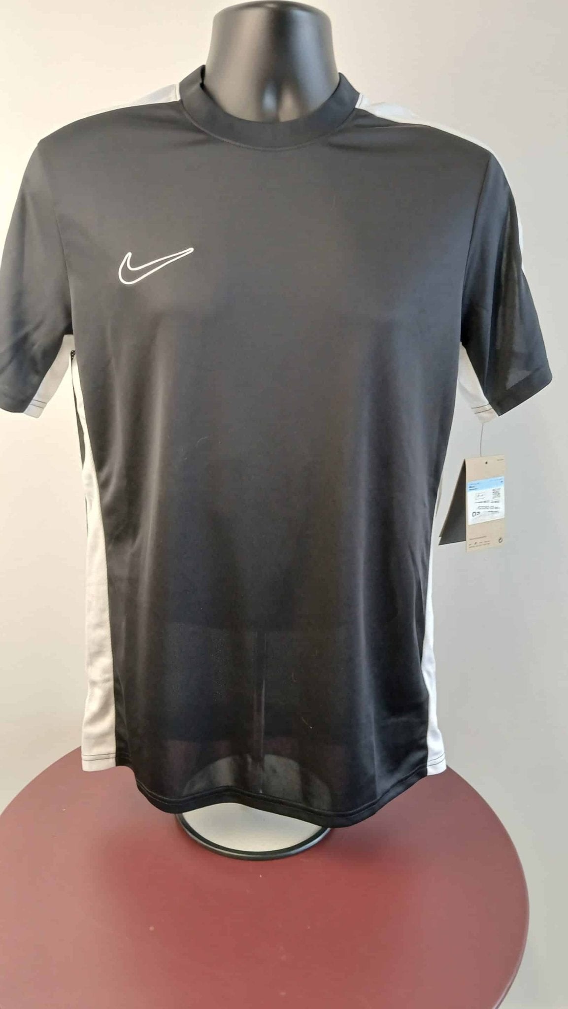 Nike Black & White Sports Shirt - kitround kitround product