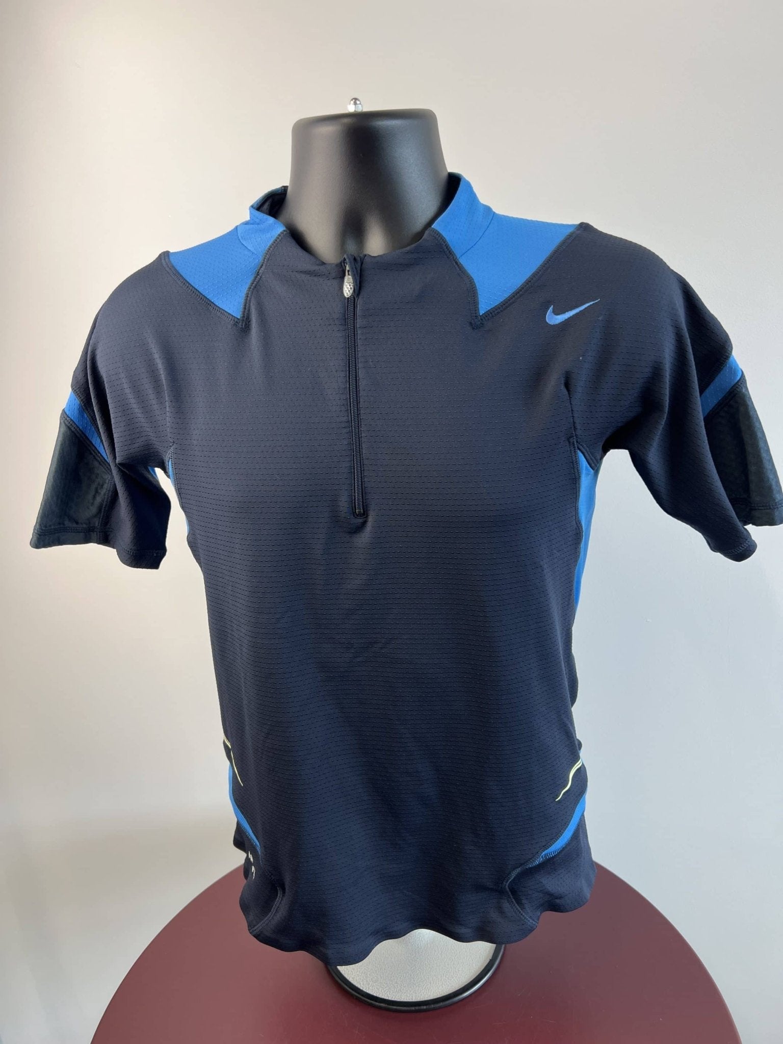 Nike Blue - Black Running Top - kitround kitround product