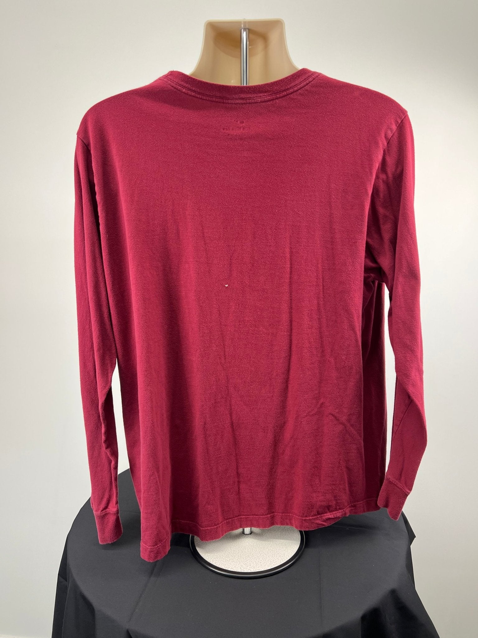 Back view of Nike burgundy long sleeve top XL