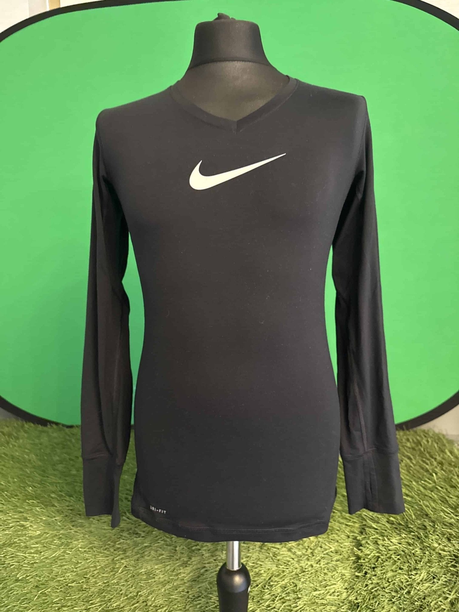 Nike Dri - FIT Long Sleeve Top - kitround Foxhills product