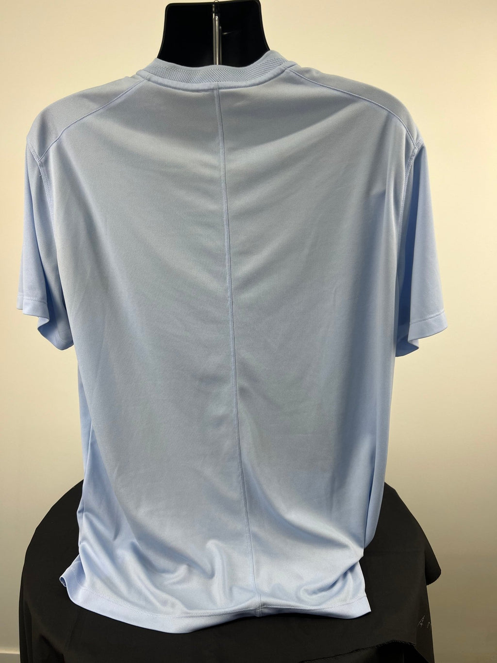 Back view of light blue Nike Dri-FIT men's button henley t-shirt XL