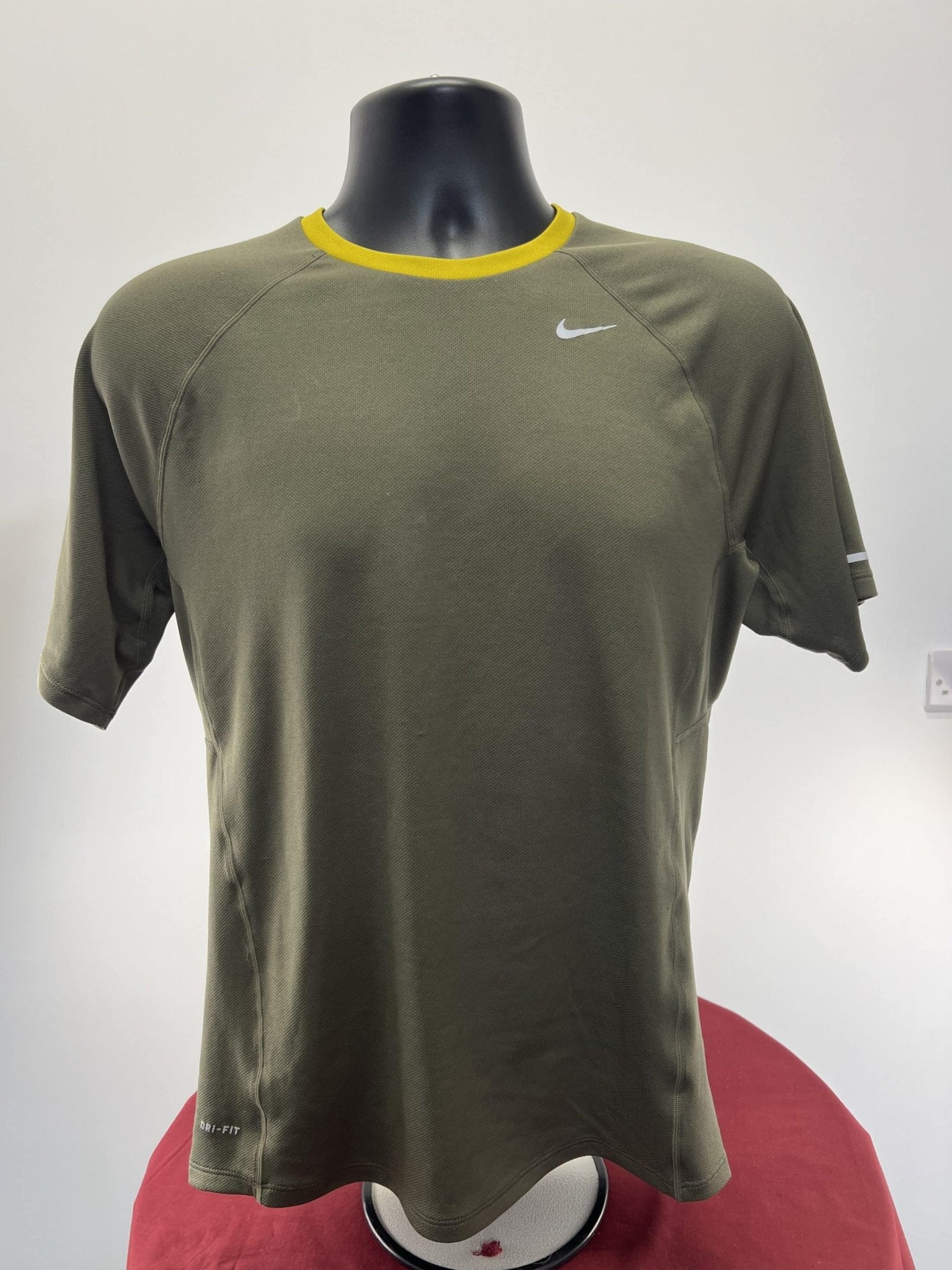 Nike Dri - FIT Men's T-Shirt - kitround kitround product