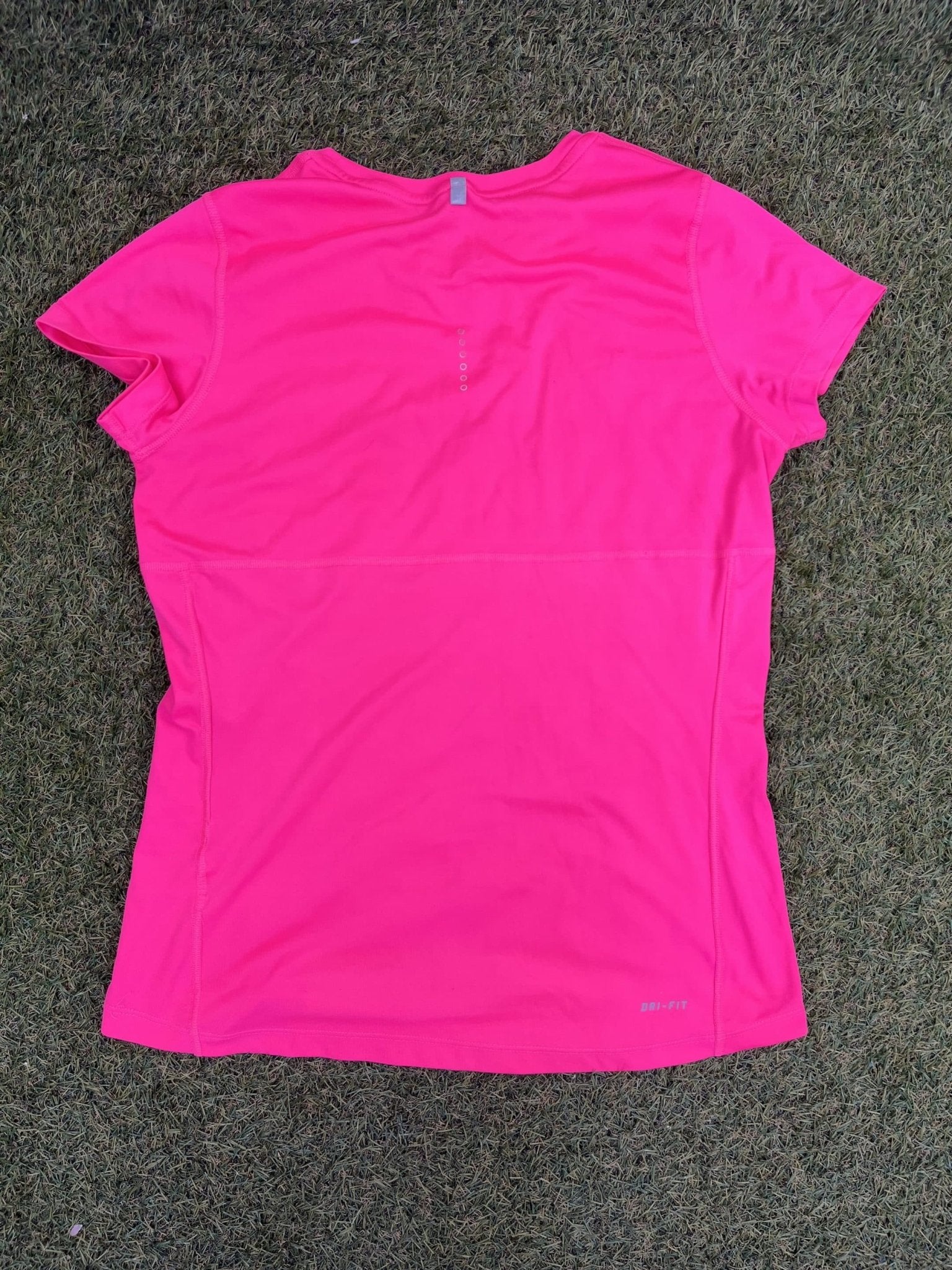 Nike Dri - Fit Pink T-shirt - kitround kitround product