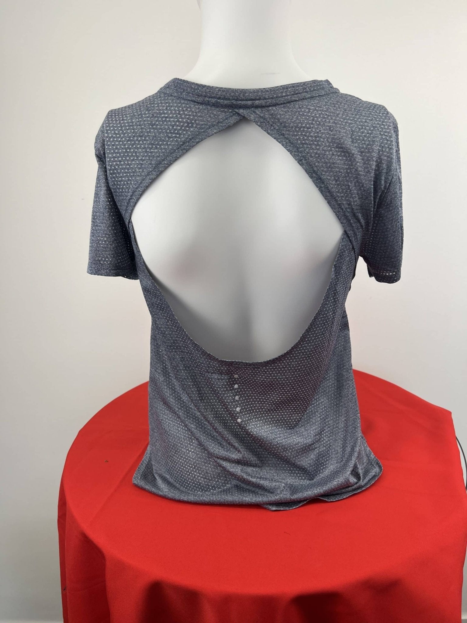 Nike Grey Athletic T-Shirt - kitround kitround product