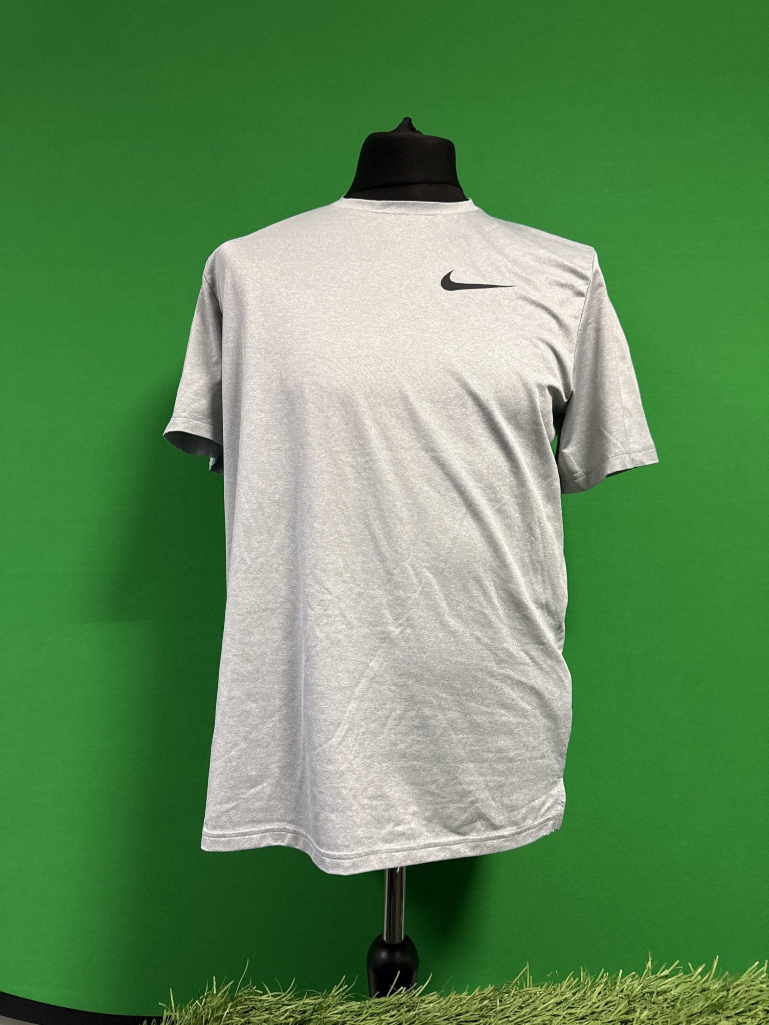 Nike Grey T-Shirt - kitround Foxhills product