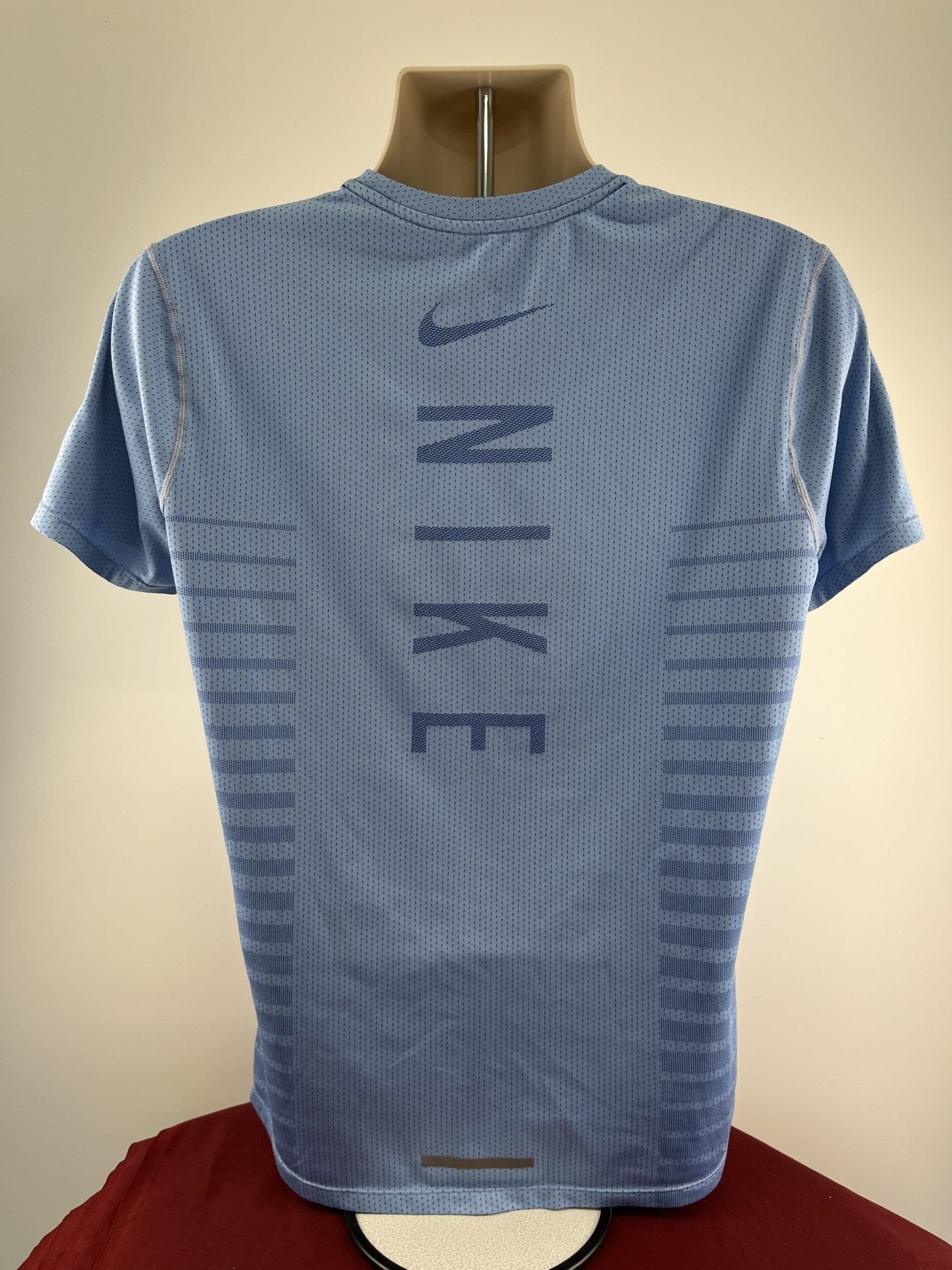 Nike Light Blue Athletic T-Shirt - kitround kitround product