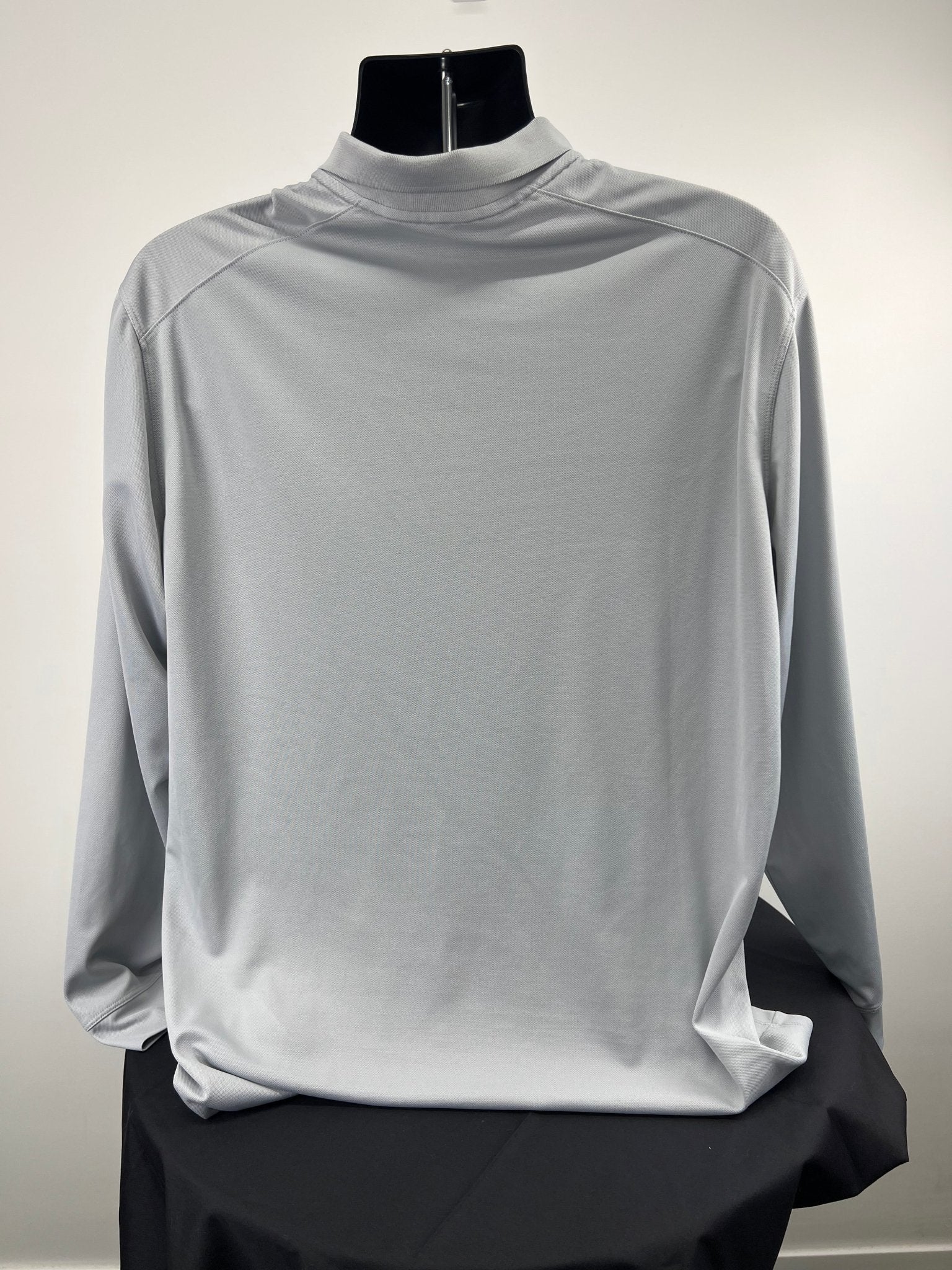 Back view of light grey Nike men's Dri-FIT long sleeve polo in XL
