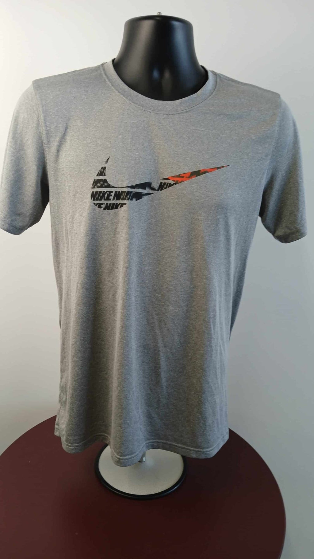 Nike Men’s Grey T-Shirt - kitround kitround product