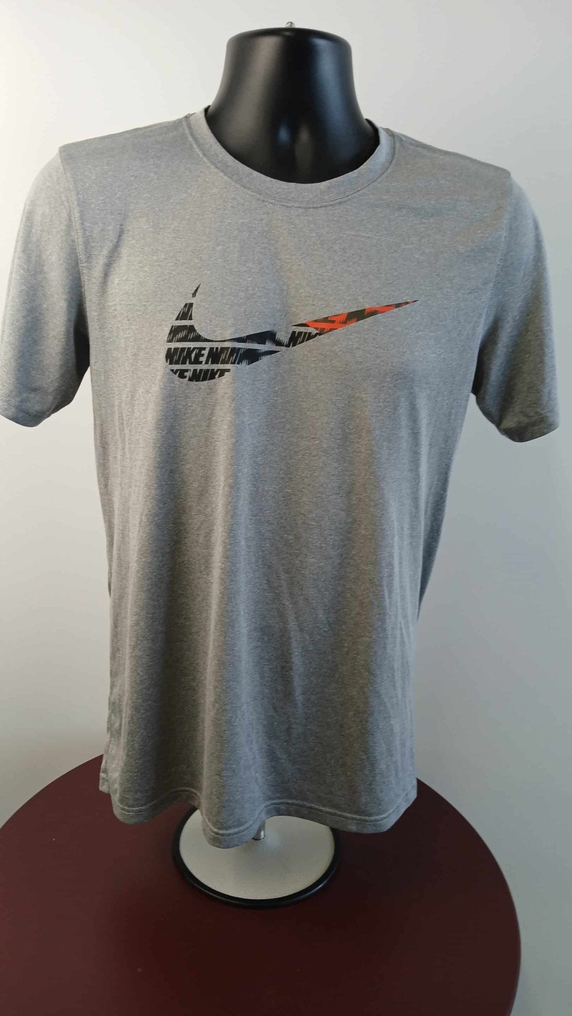 Nike Men’s Grey T-Shirt - kitround kitround product