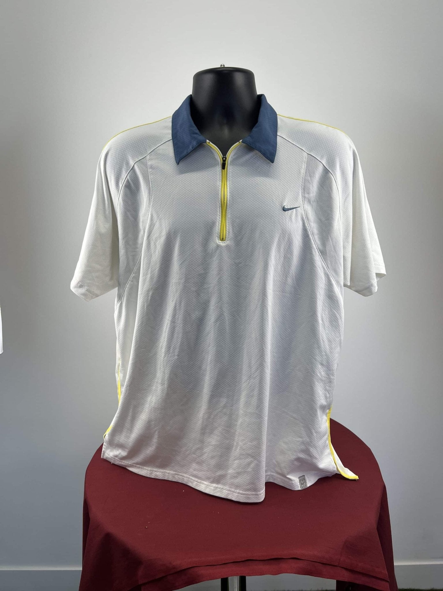 mens nike tennis polo