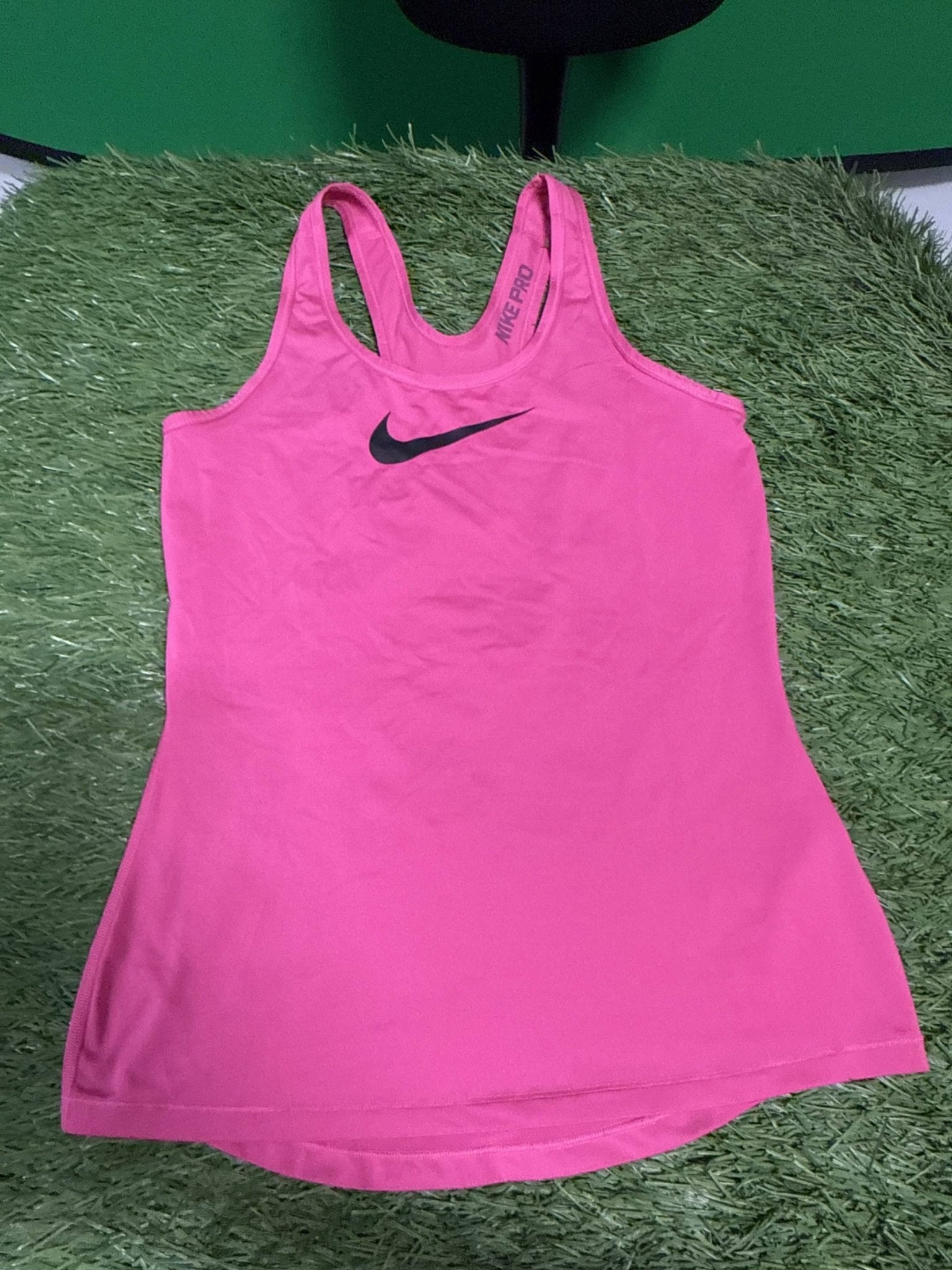 Nike Pro Pink Athletic Tank Top - kitround kitround product