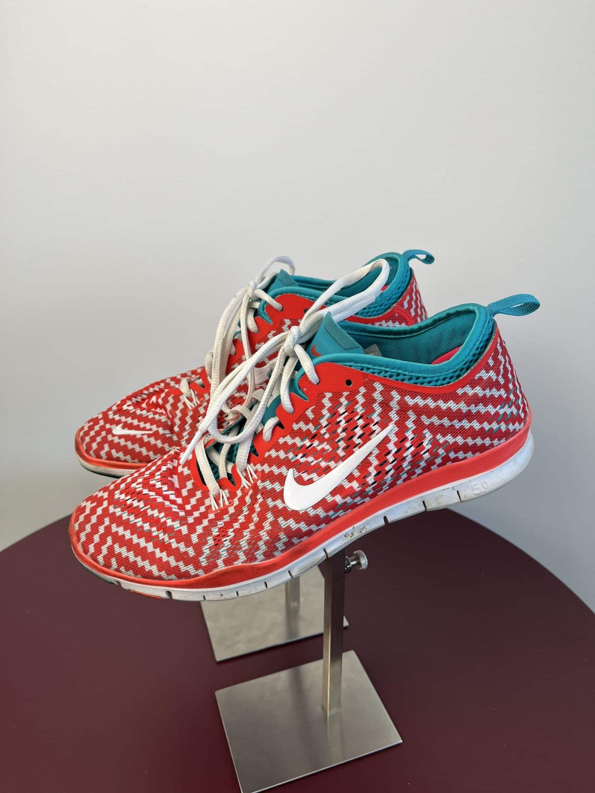 Nike Red Patterned Trainers - kitround