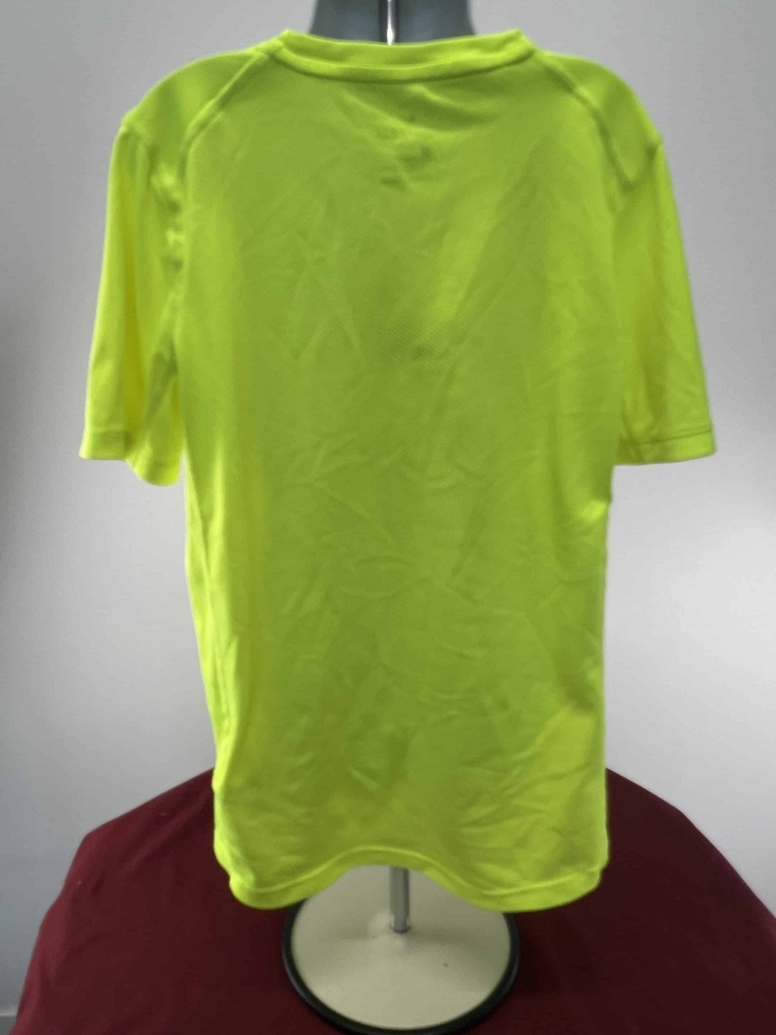 Nike Running T-Shirt Neon Yellow Youth size 12 - 13 yrs - kitround kitround product