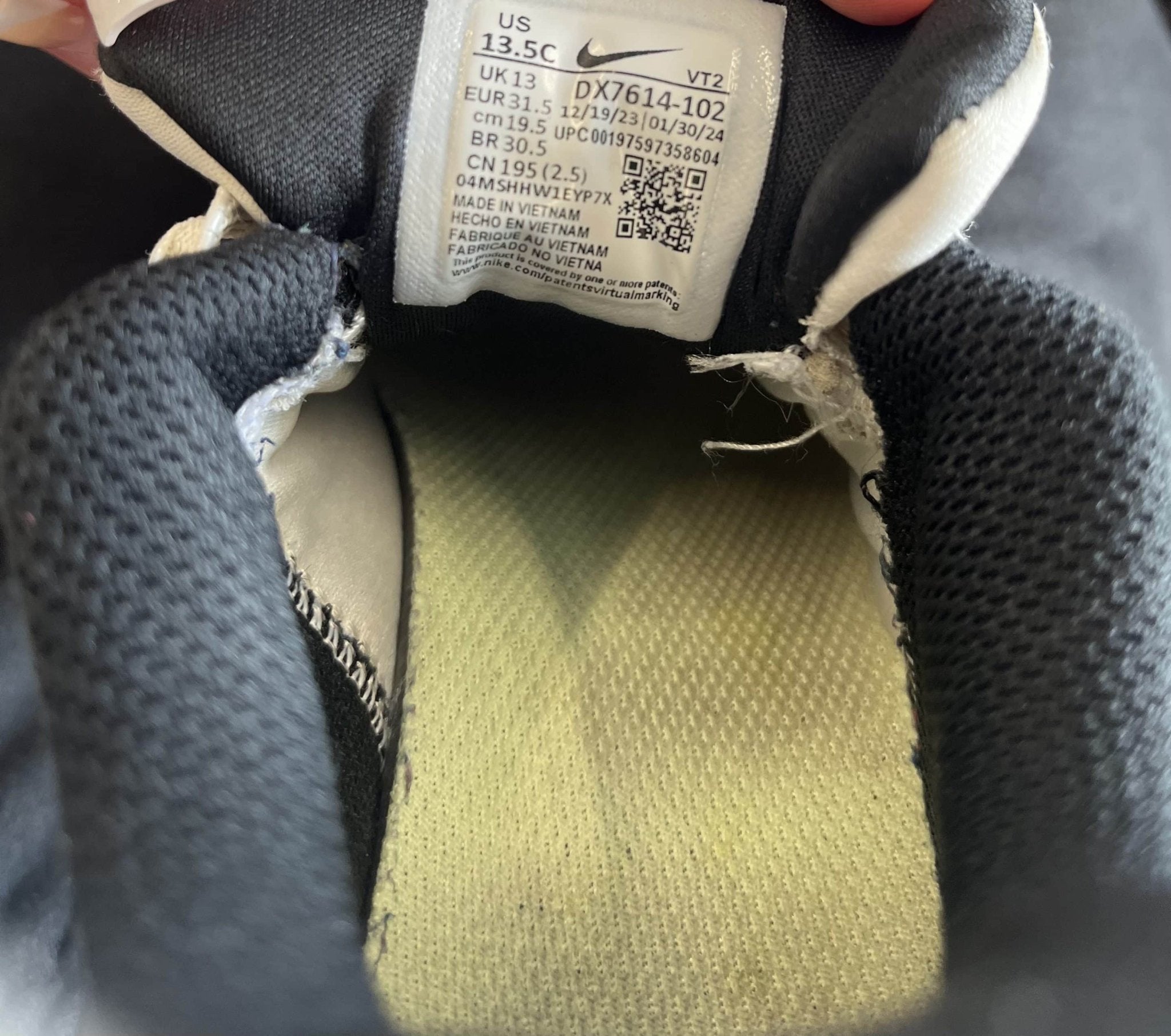 Nike Running Trainers - White and Black - kitround kitround product