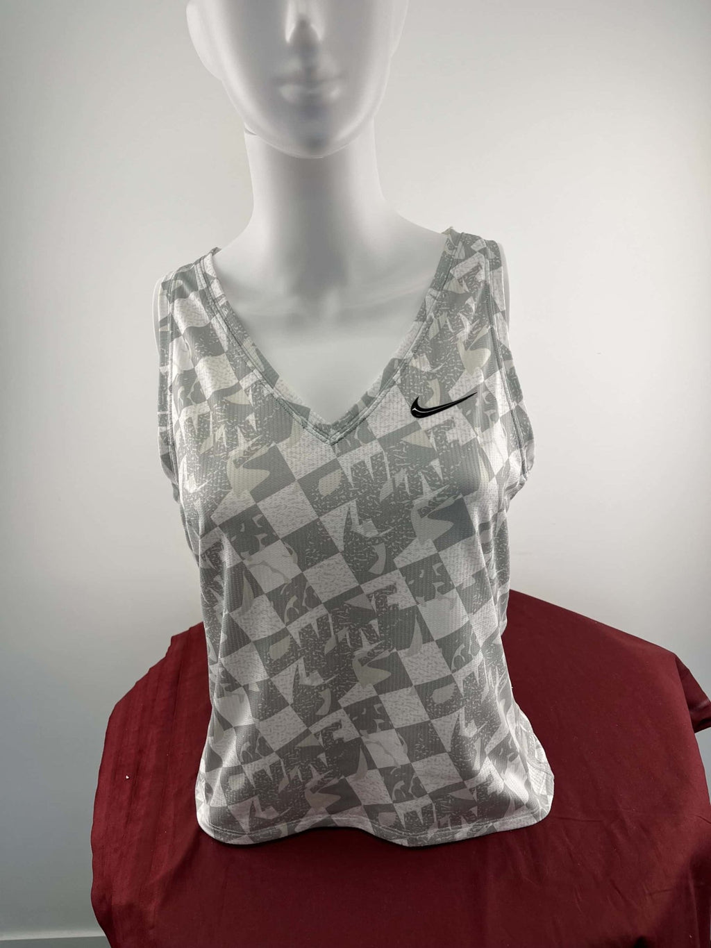 Nike Sleeveless Sports Top - kitround kitround product