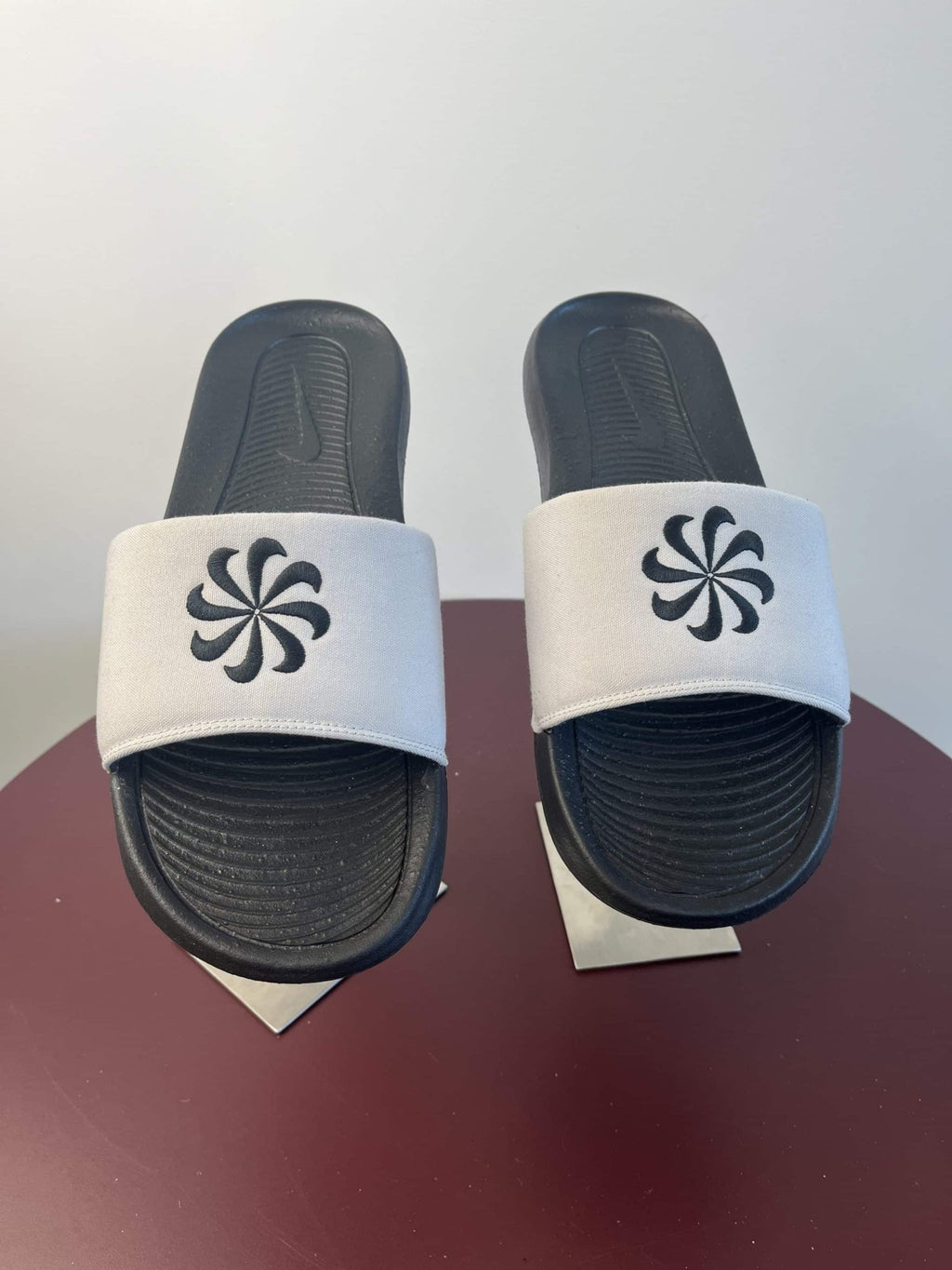 Nike Sliders - kitround kitround product