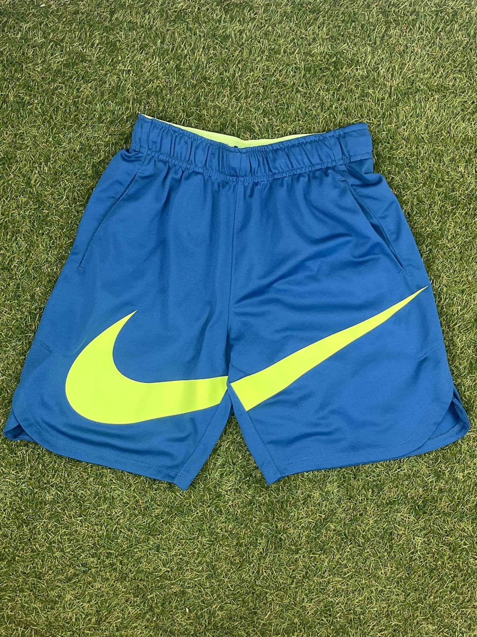 Nike Sports Shorts With Yellow Swoosh (10 - 12 years) - kitround kitround product