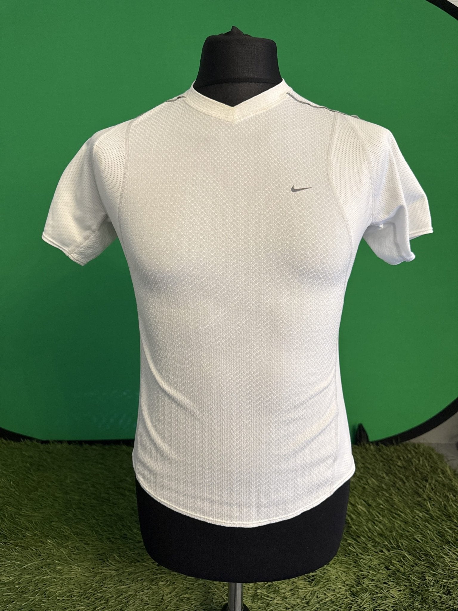 Nike White Athletic T-Shirt - kitround Foxhills product