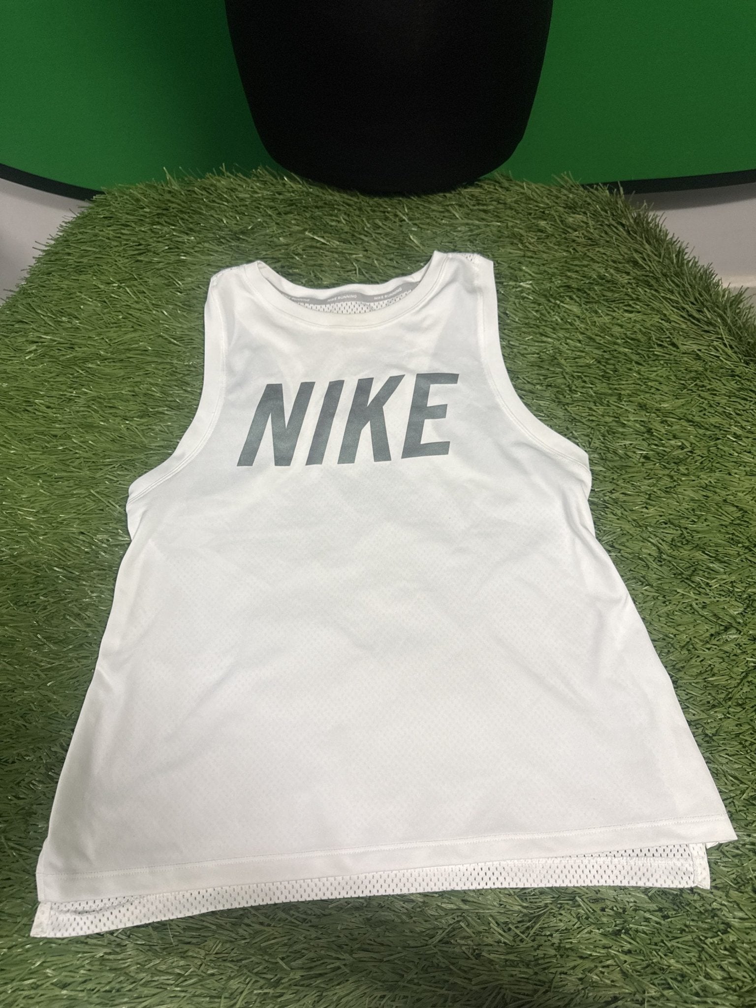 Nike White Sleeveless Top - kitround kitround product