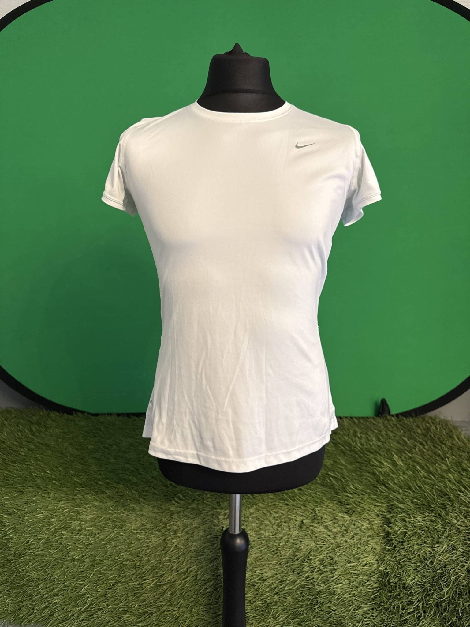 Nike White T-Shirt - kitround Foxhills product
