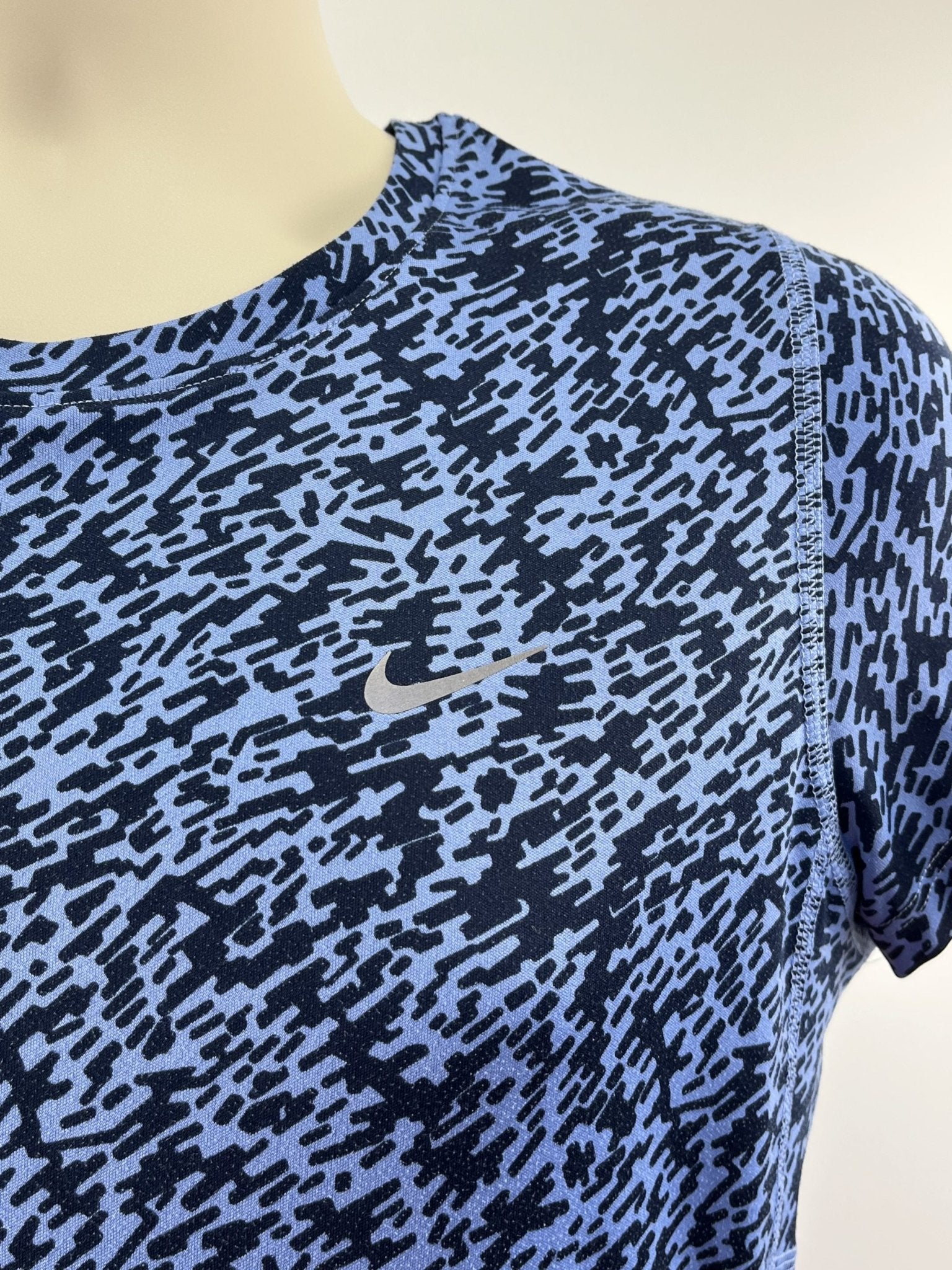 Nike Women's Athletic T-Shirt - kitround kitround product