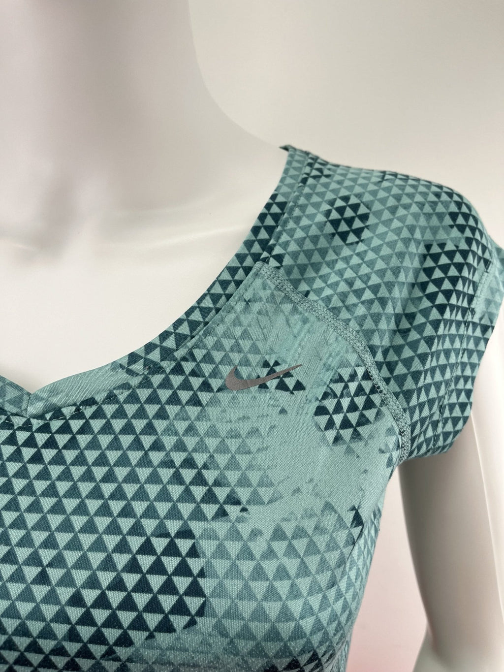 Nike Women's Athletic Top - kitround kitround product