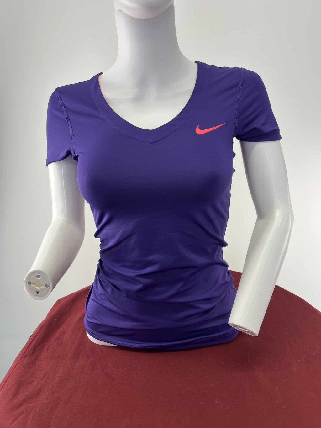 Nike Women's Purple Athletic T-Shirt - kitround kitround product
