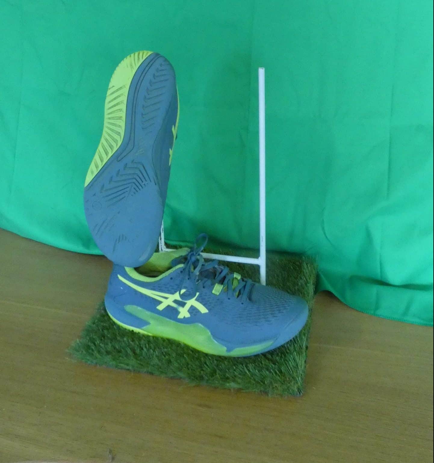 Pair of Men's ASICS Trainers - kitround kitround product